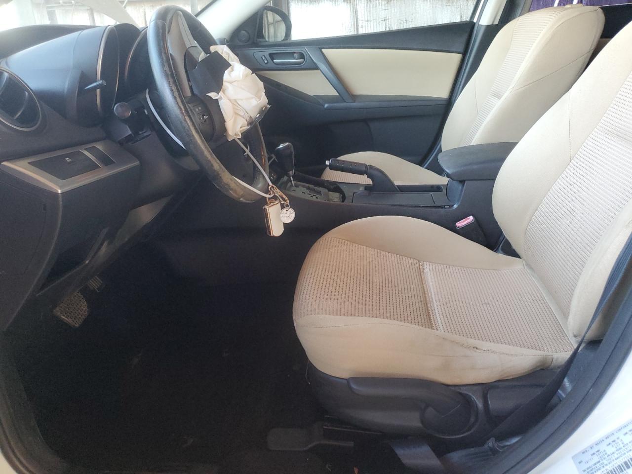 2012 Mazda 3 - Image 7