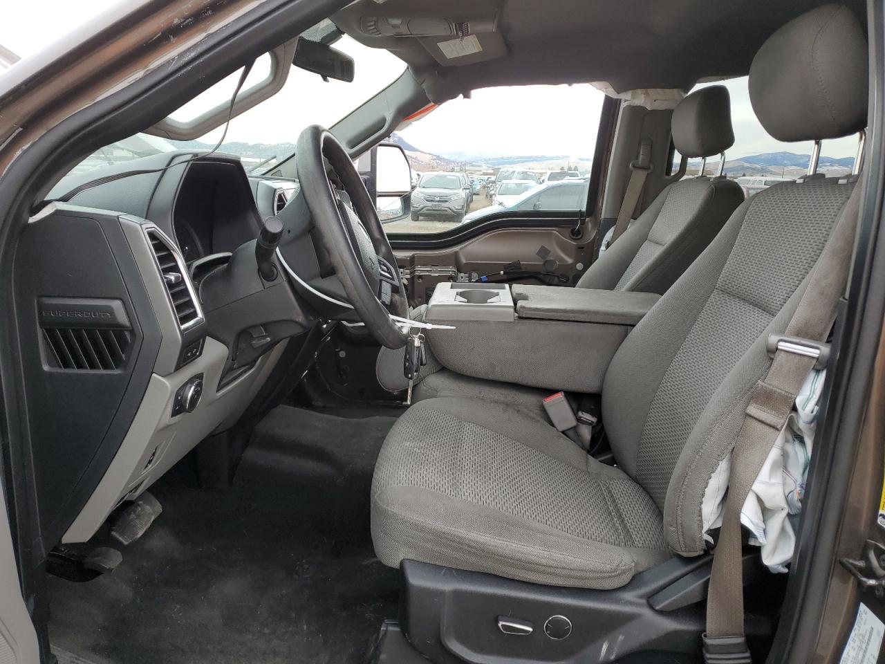 2017 Ford F250 - Image 7