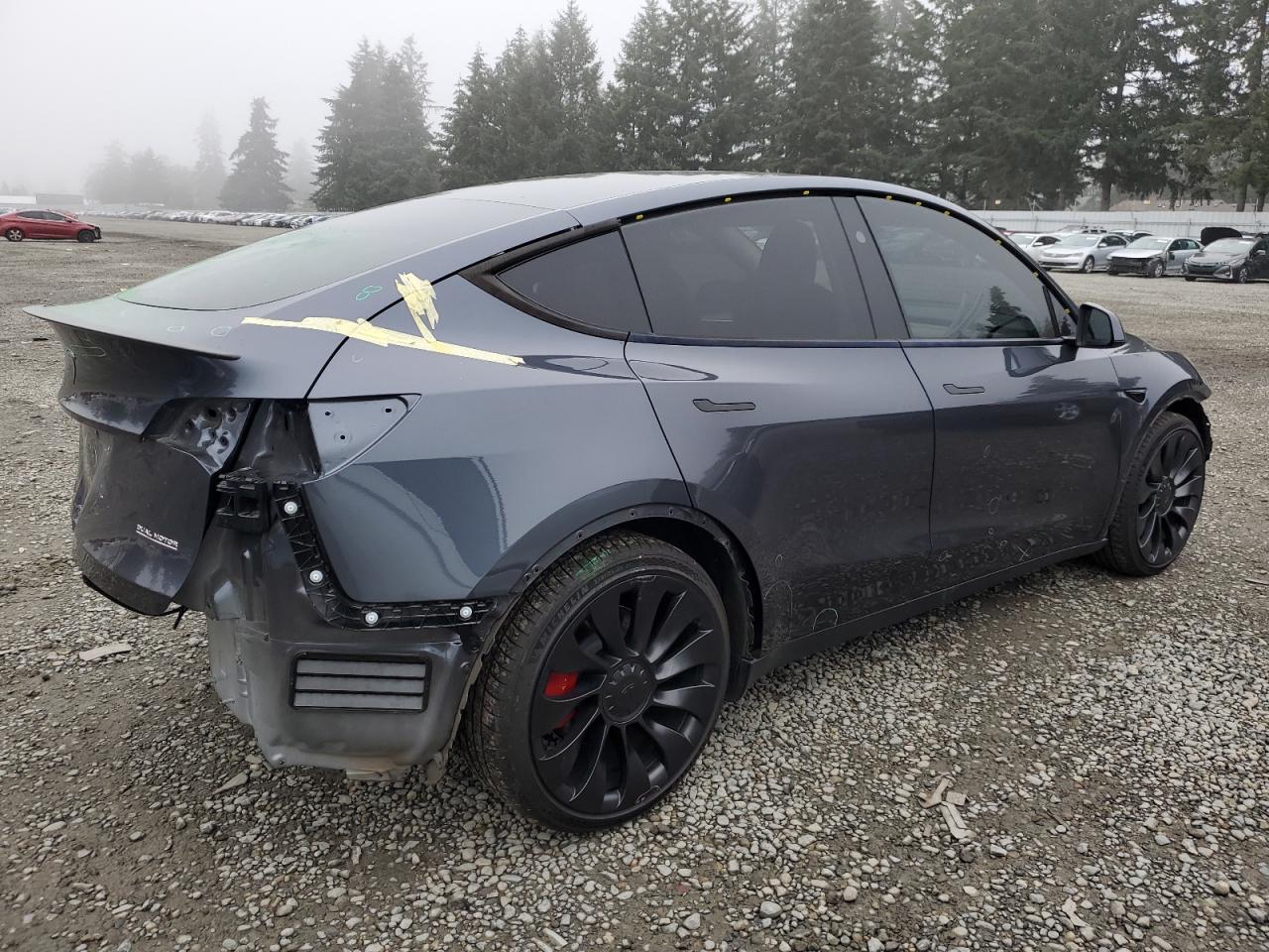 VIN 7SAYGDEF1PF913643 2023 TESLA MODEL Y no.3