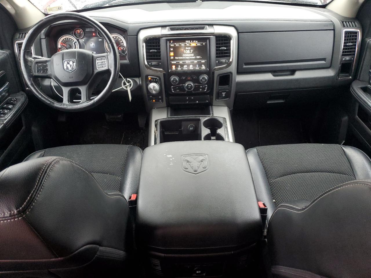 2015 RAM 1500 - Image 8