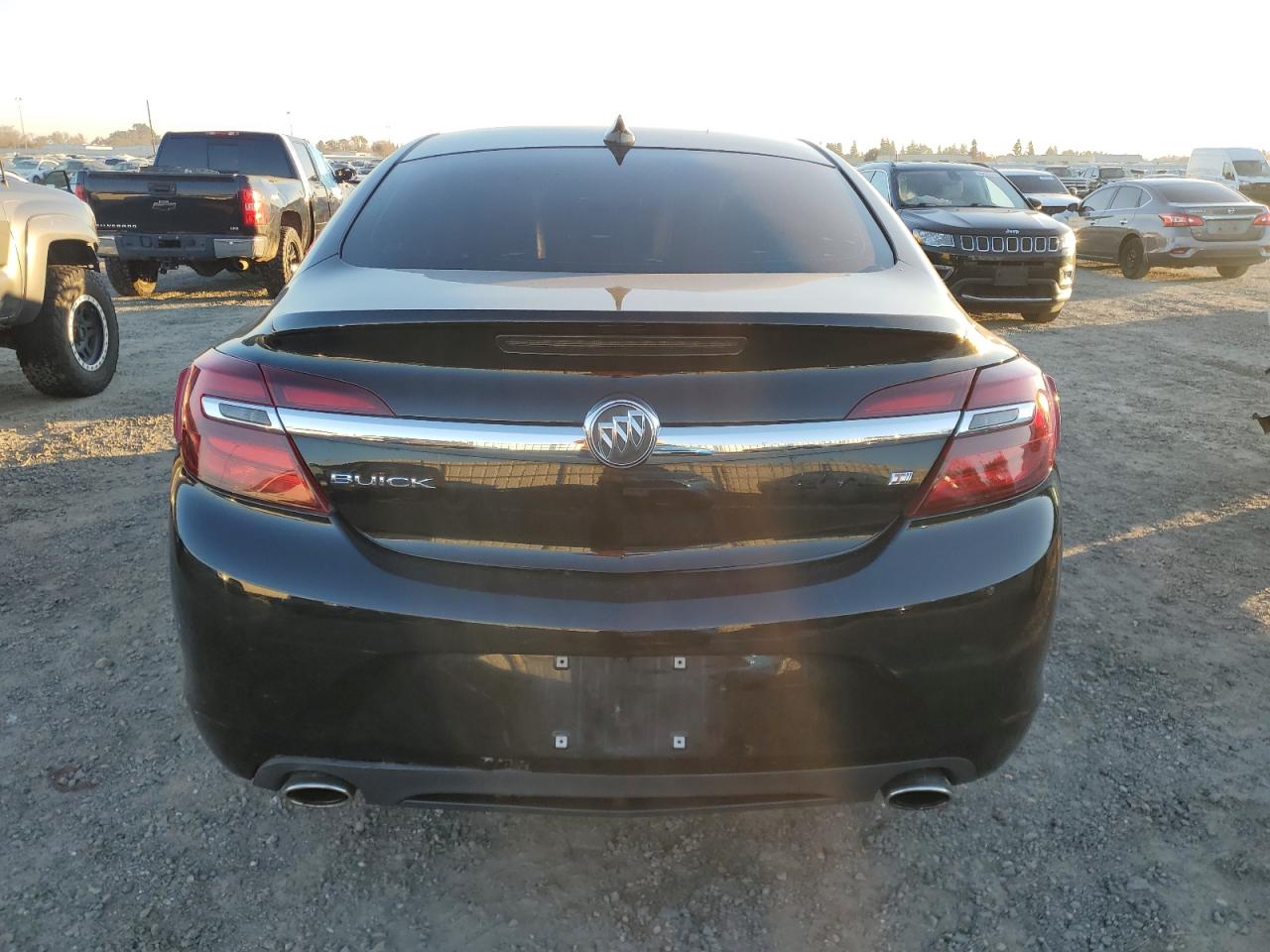 2017 Buick Regal - Image 6