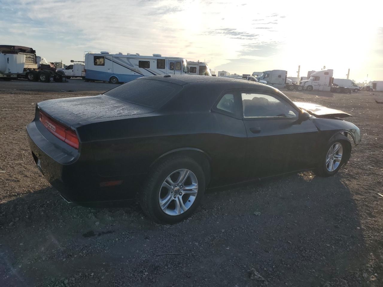 VIN 2C3CDYAG8EH293682 2014 DODGE CHALLENGER no.3