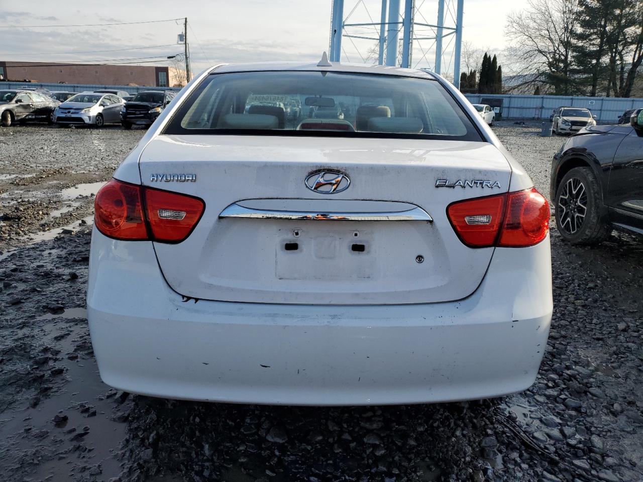 2010 Hyundai Elantra - Image 6