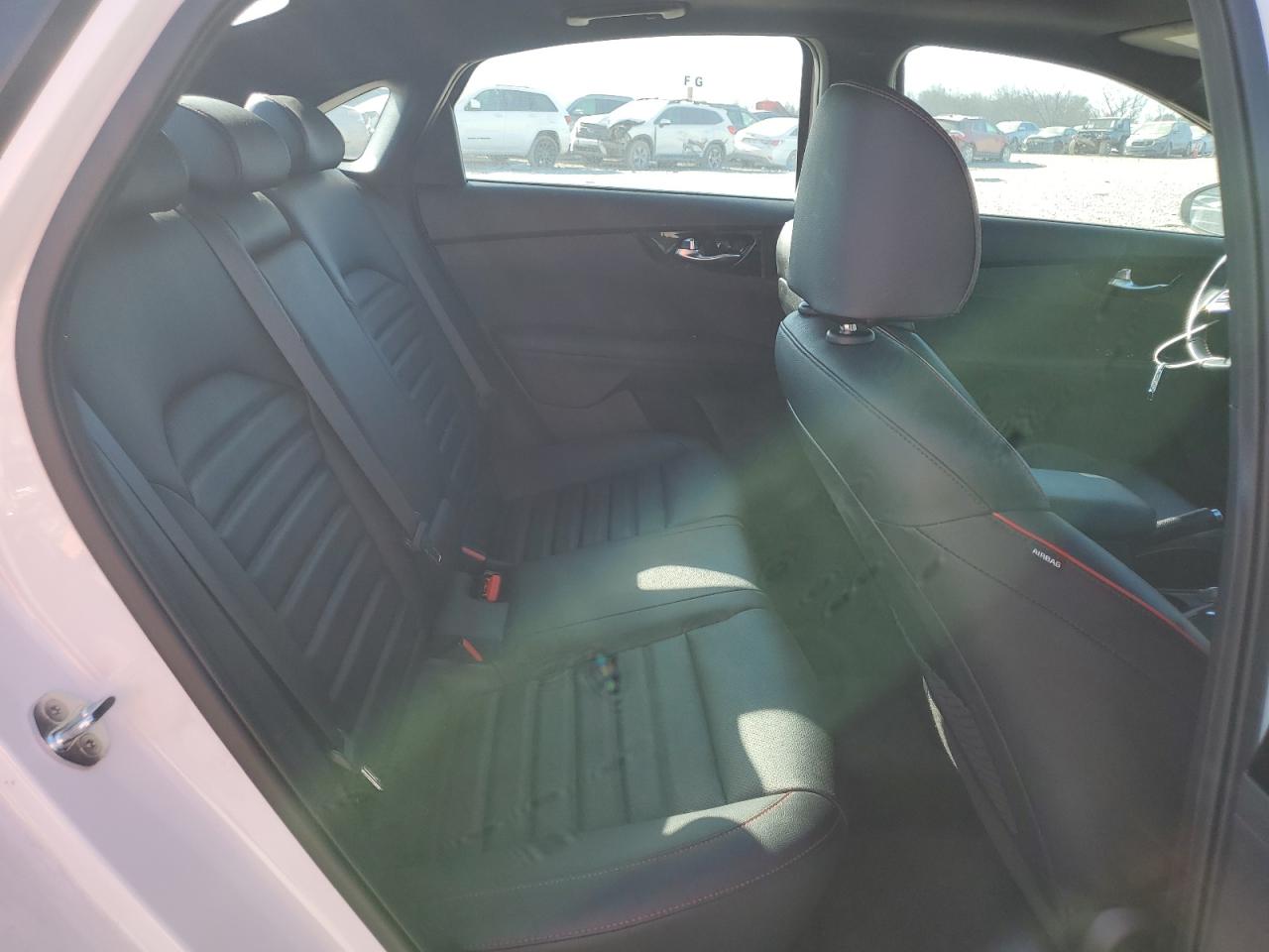 2021 Kia Forte - Image 10