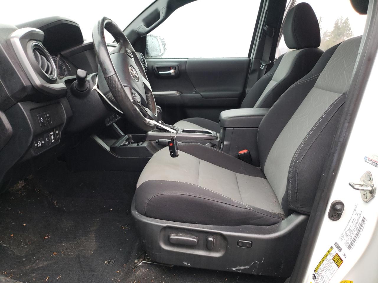 2020 Toyota Tacoma - Image 7