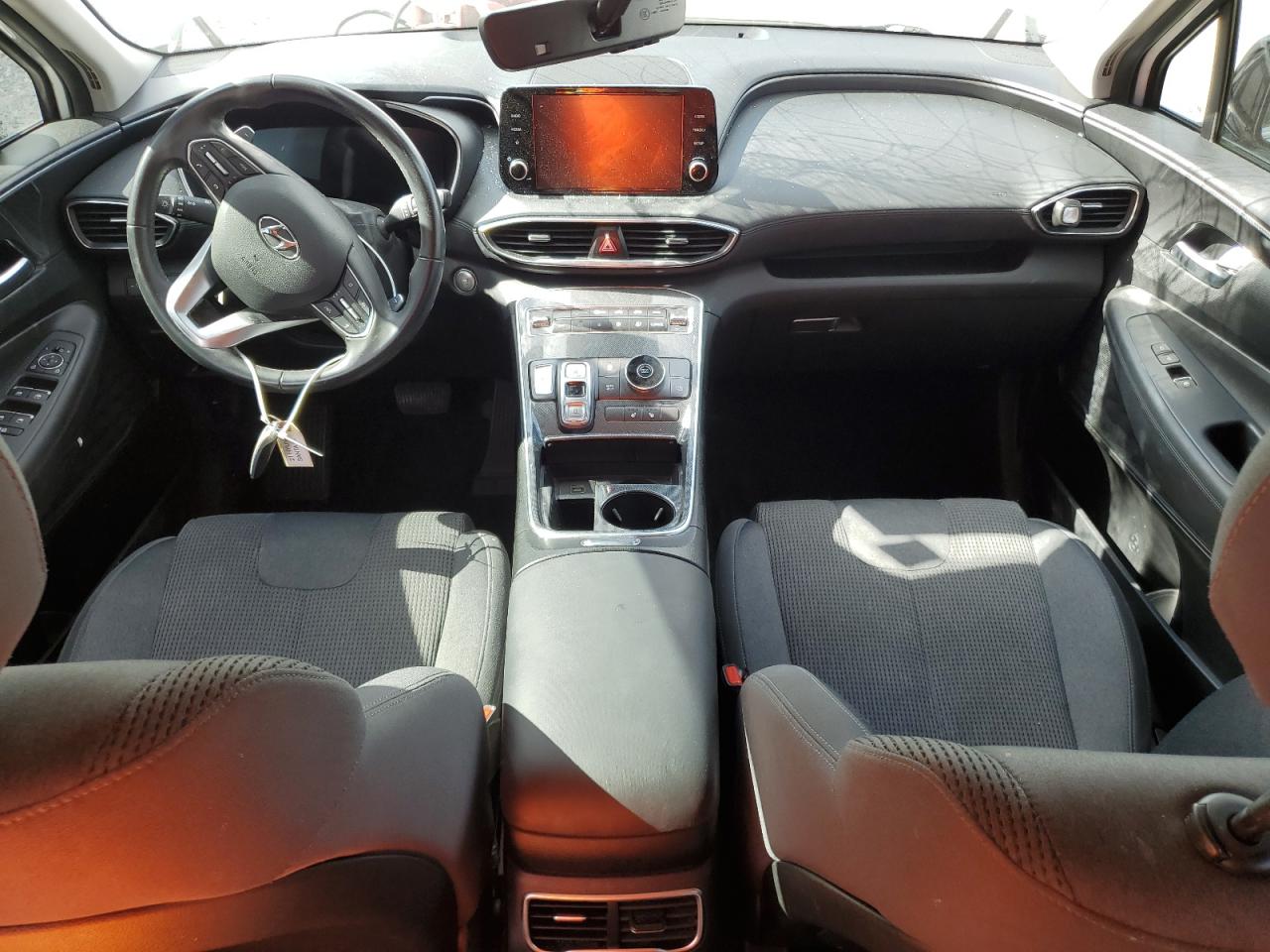 2022 Hyundai Santa Fe - Image 8