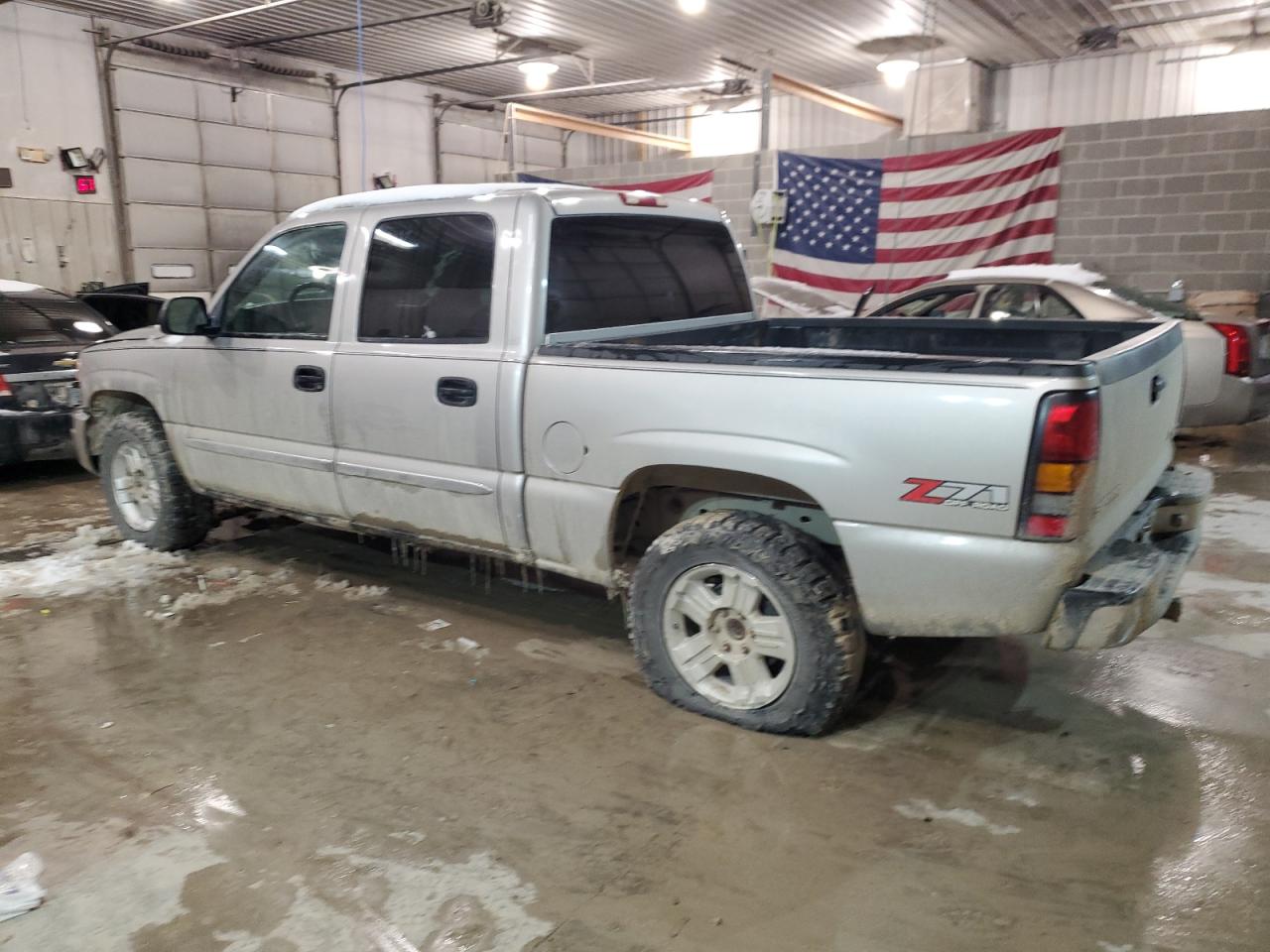 2007 GMC Sierra - Image 2