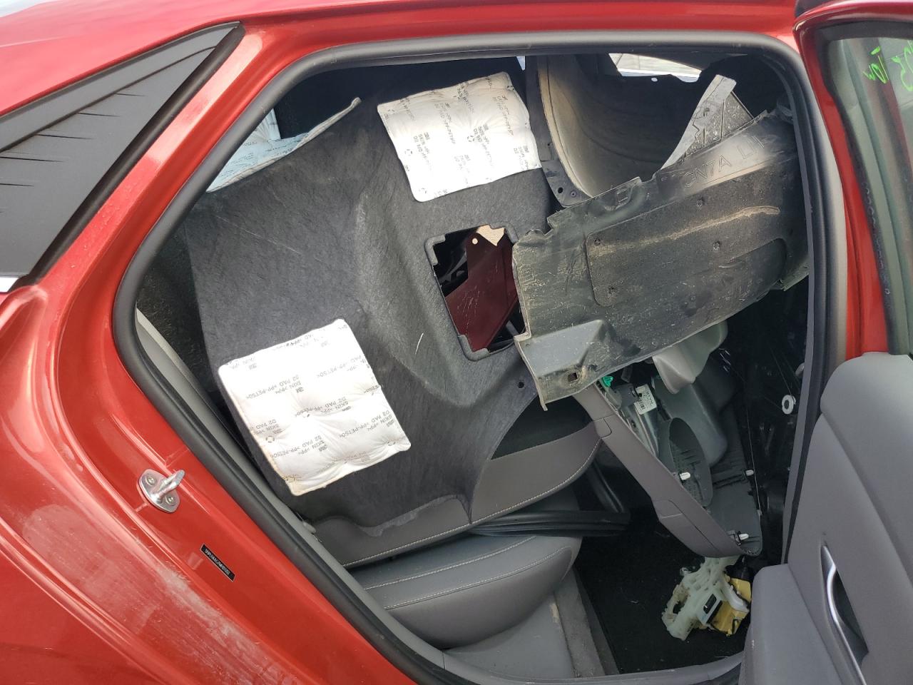2021 Hyundai Elantra - Image 10