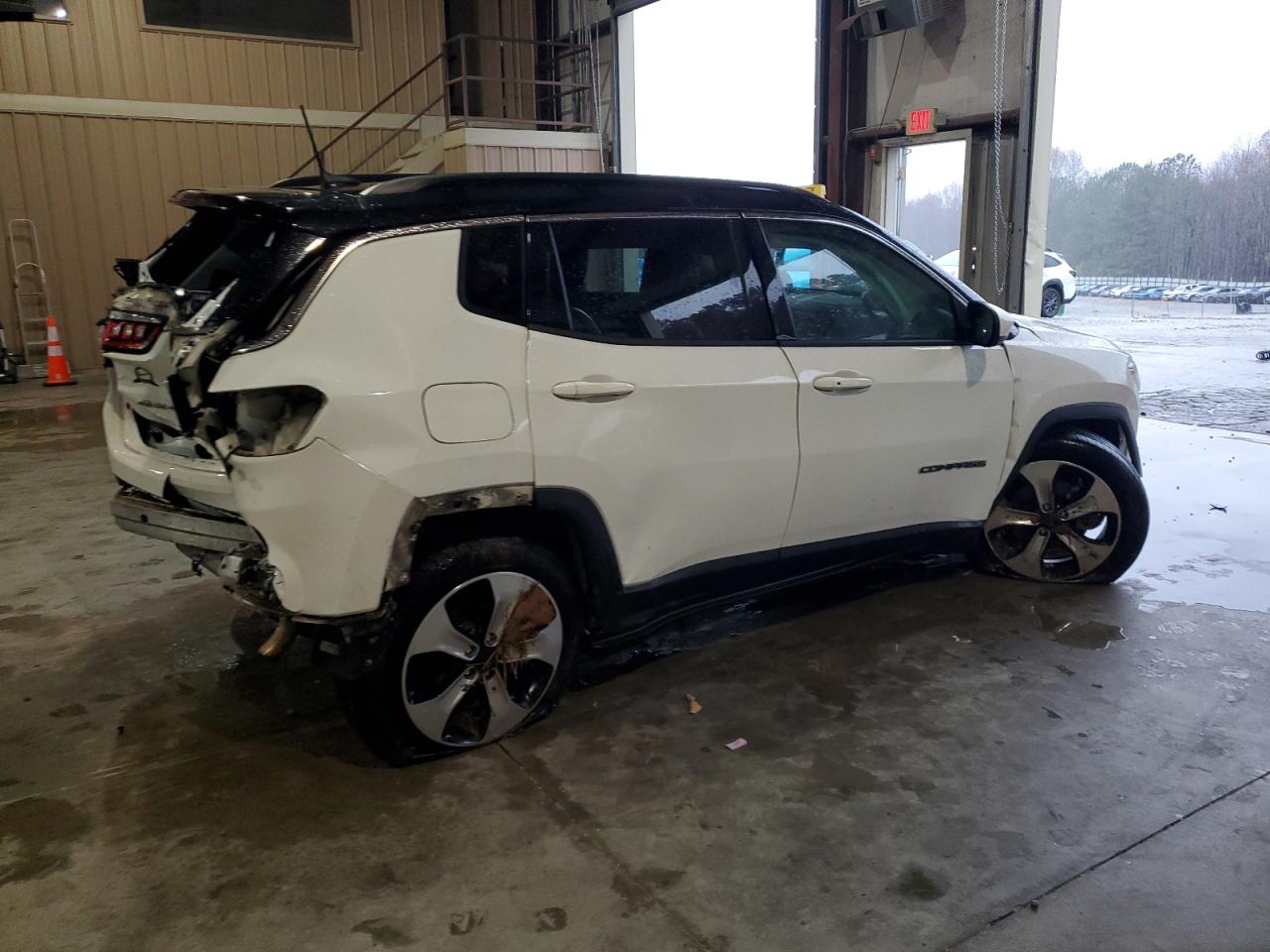 2018 Jeep Compass - Image 3