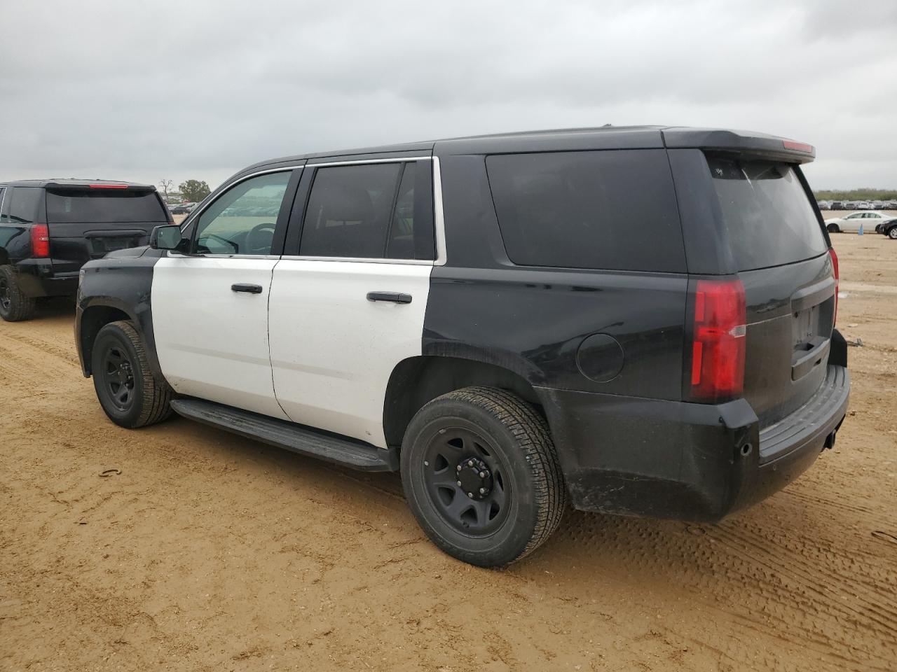 2020 Chevrolet Tahoe - Image 2