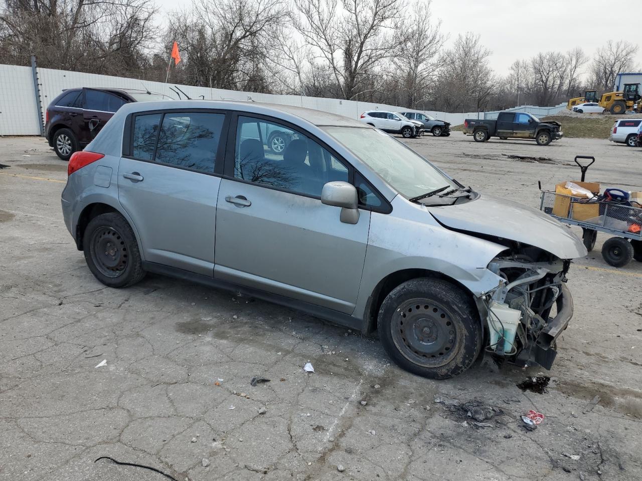 2011 Nissan Versa - Image 4