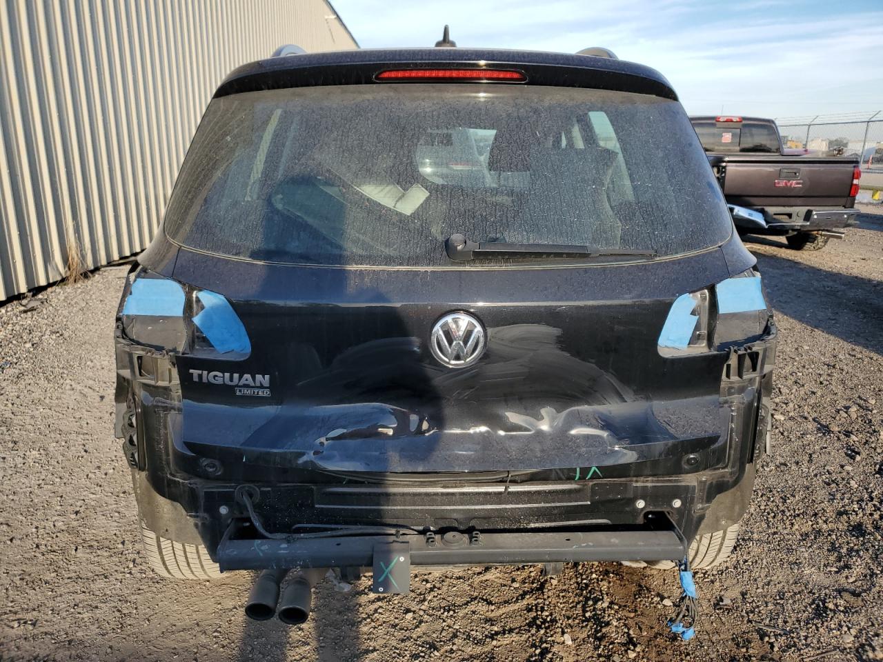 2017 Volkswagen Tiguan - Image 6
