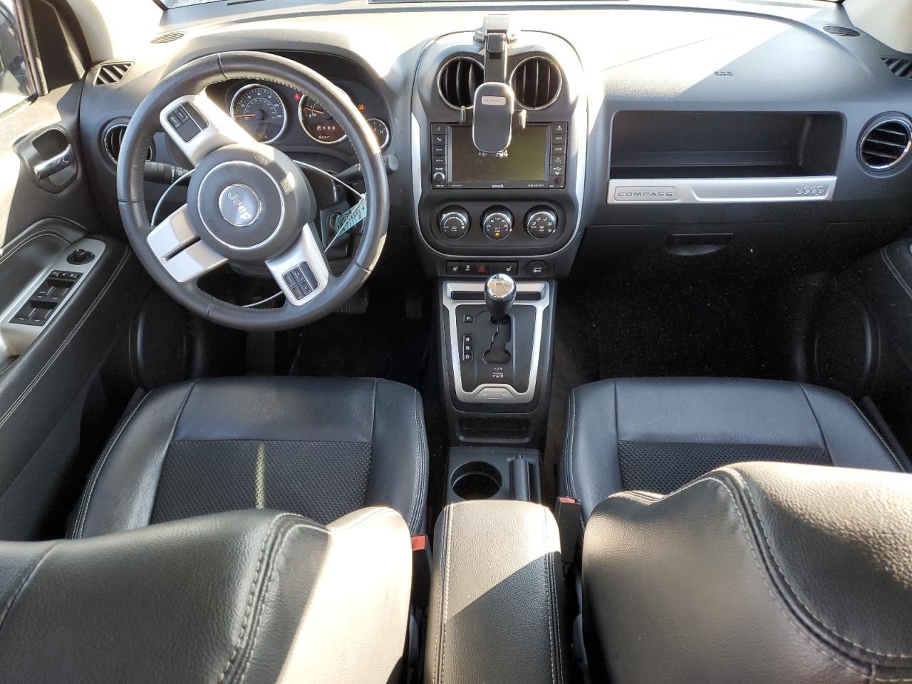 2017 Jeep Compass - Image 8