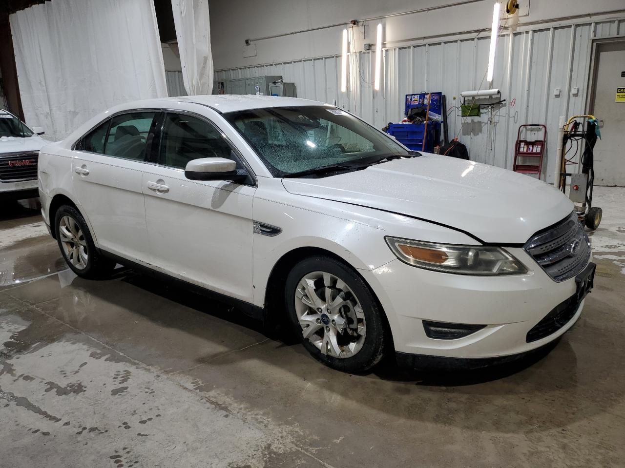 2010 Ford Taurus Sel VIN: 1FAHP2EW1AG159812 Lot: 86823894