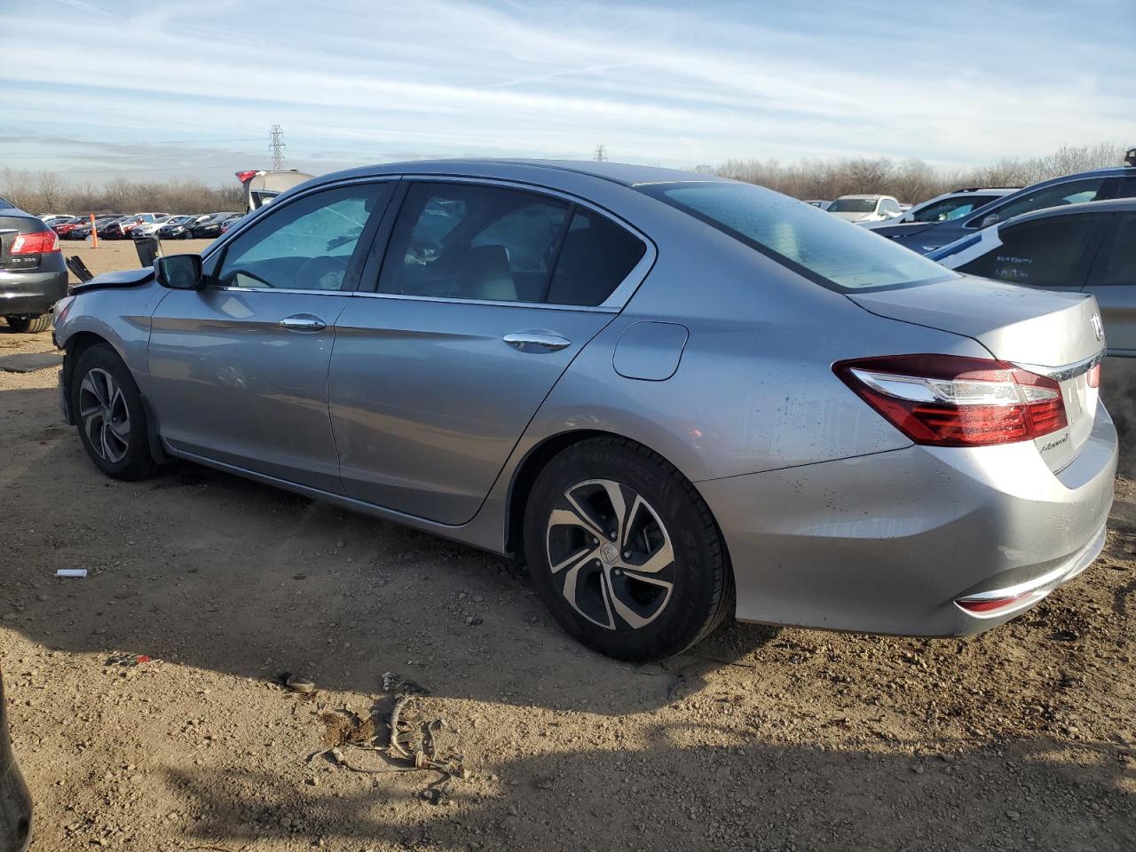 VIN 1HGCR2F32GA171323 2016 HONDA ACCORD no.2