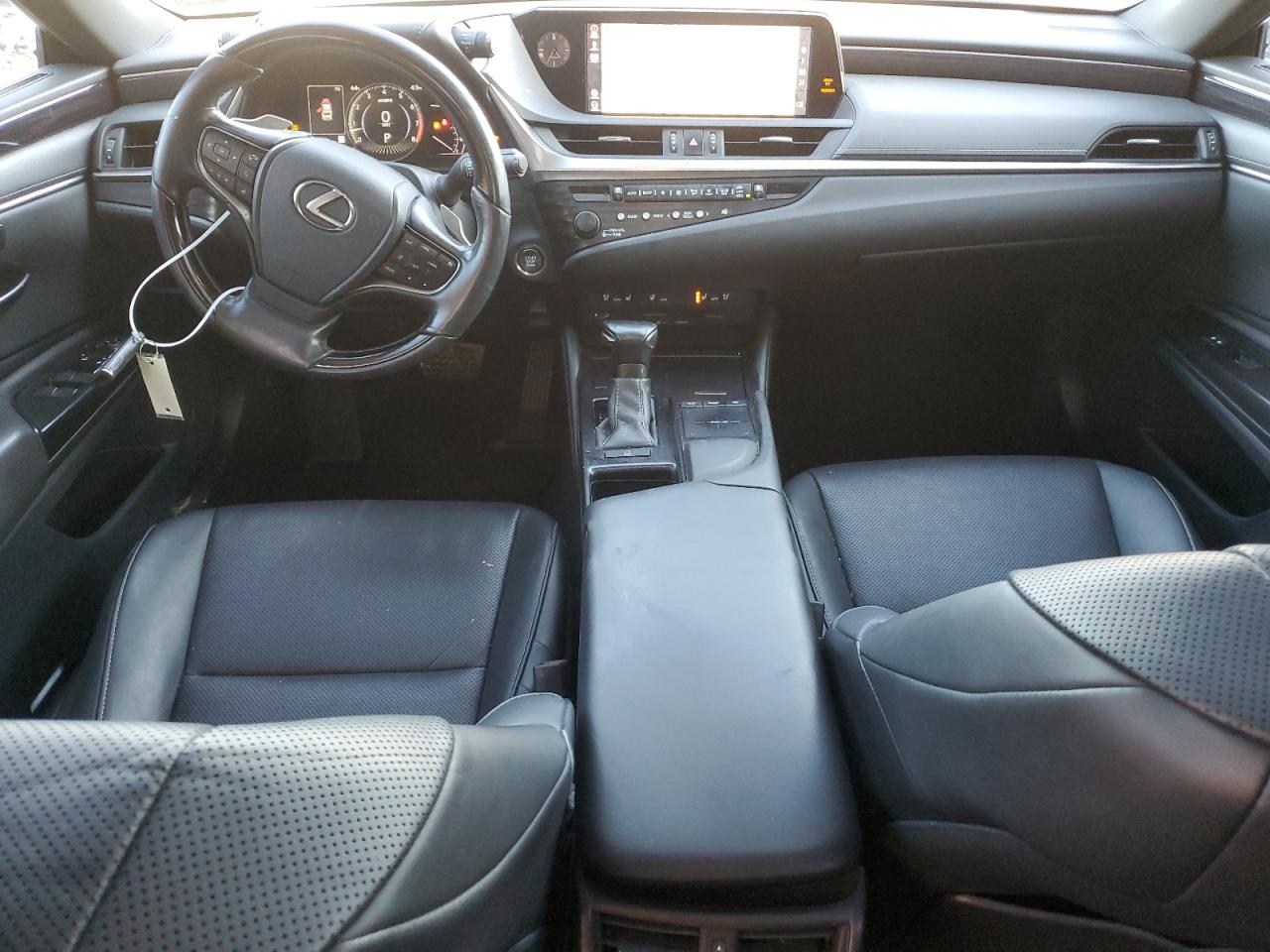 2019 Lexus ES - Image 8