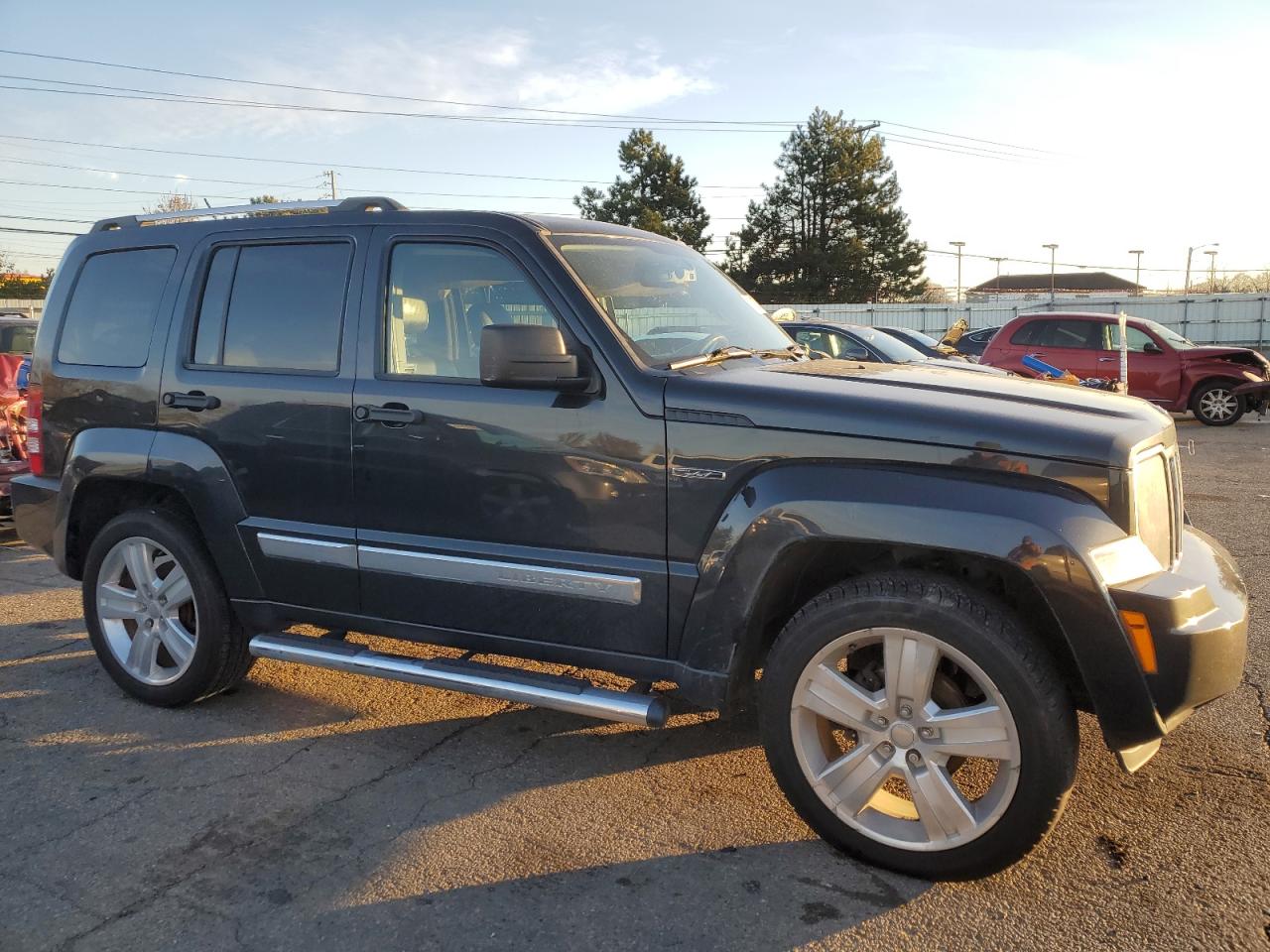 2012 Jeep Liberty (North America) - Image 4