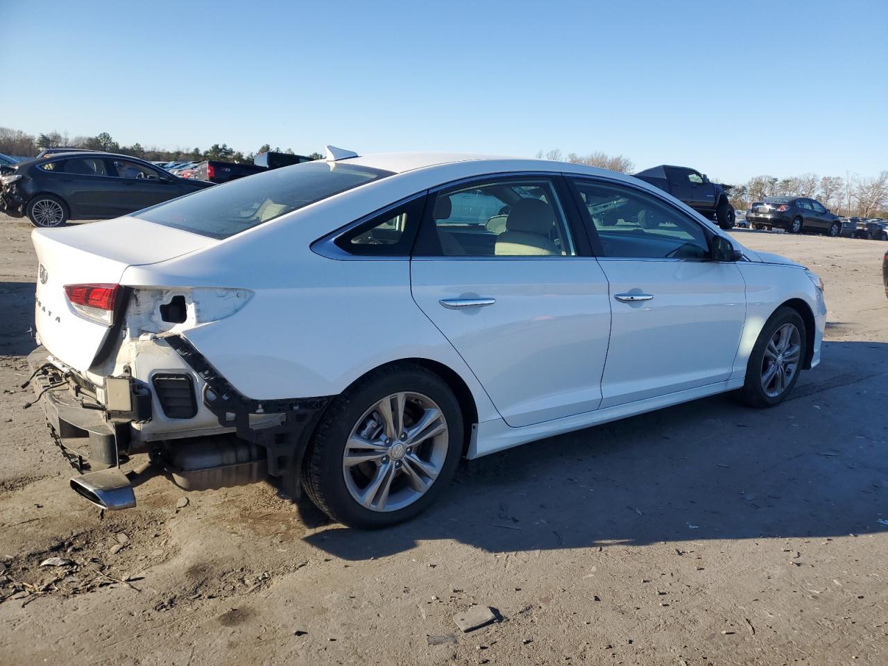 2018 Hyundai Sonata - Image 3