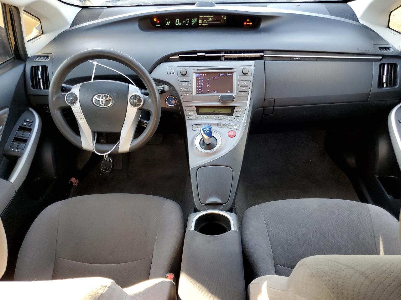 2014 Toyota Prius - Image 8