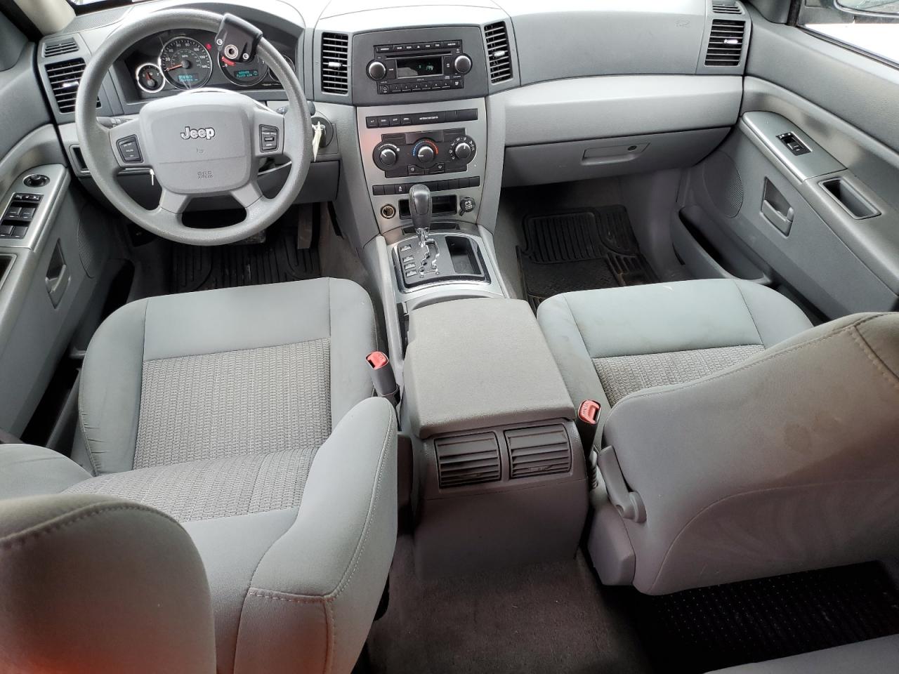 2007 Jeep Grand Cherokee - Image 8