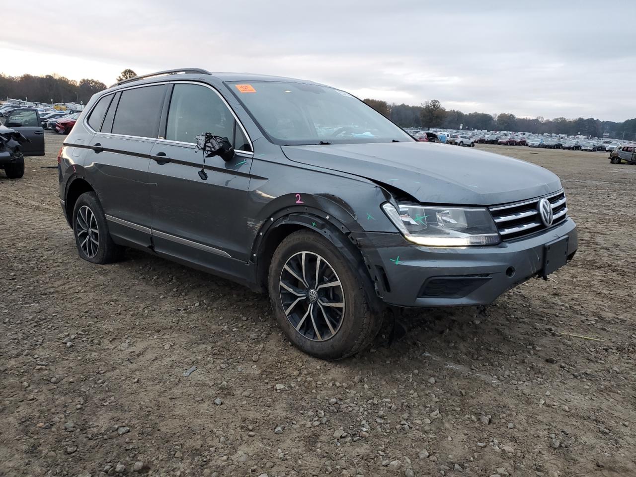 2021 Volkswagen Tiguan - Image 4