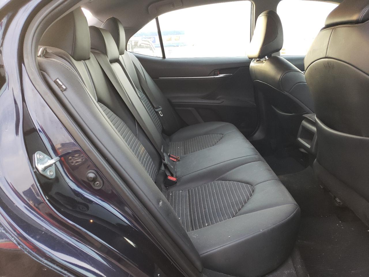 2022 Toyota Camry - Image 10