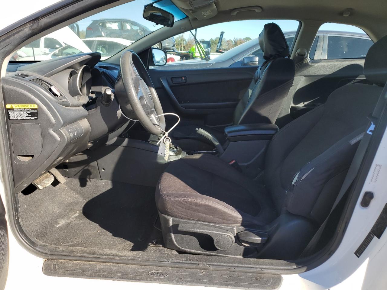 2011 Kia Forte - Image 7
