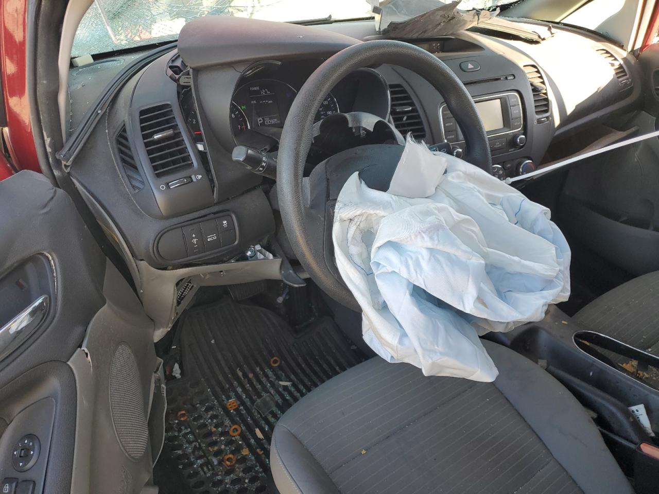 2016 Kia Forte - Image 8