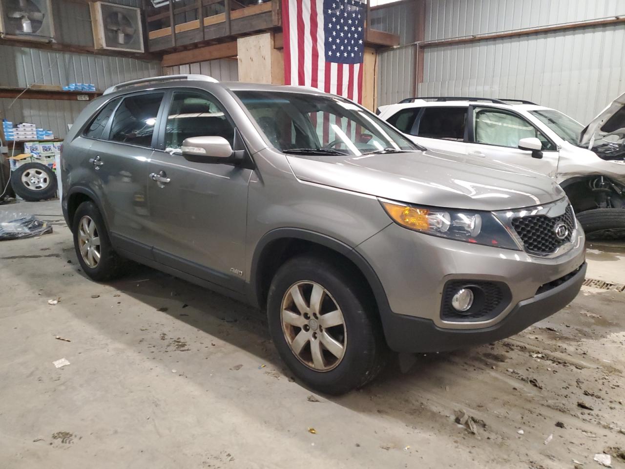 VIN 5XYKTCA63DG416712 2013 KIA SORENTO no.4