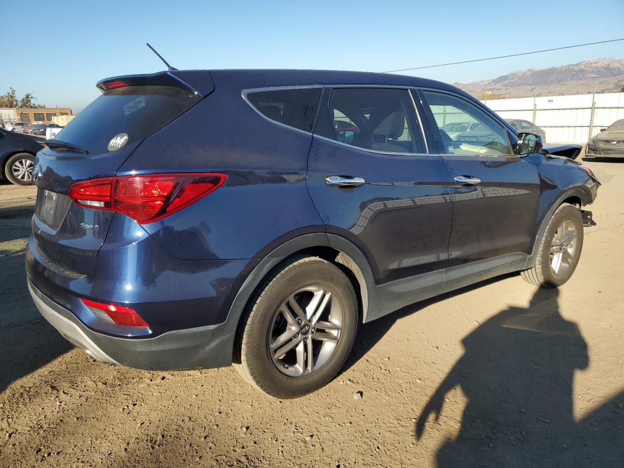 VIN 5XYZT3LB1JG564510 2018 HYUNDAI SANTA FE no.3