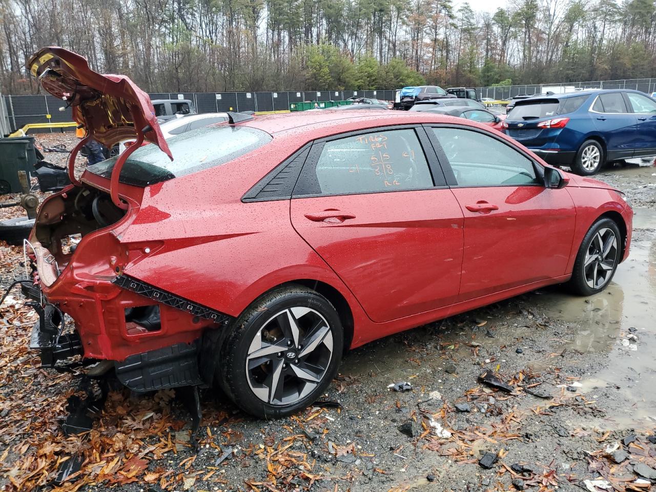 2023 Hyundai Elantra - Image 3