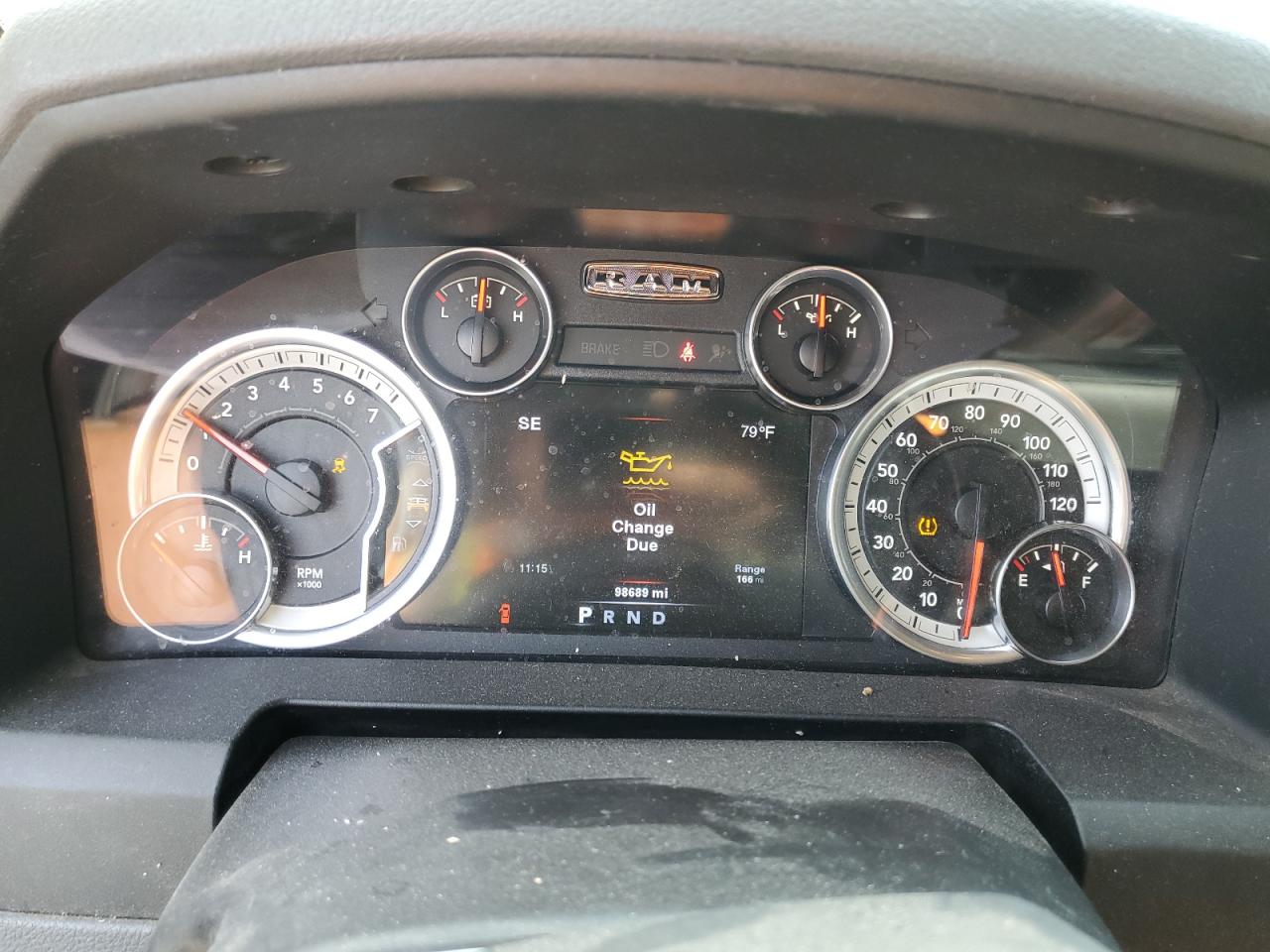 2014 RAM 1500 - Image 9
