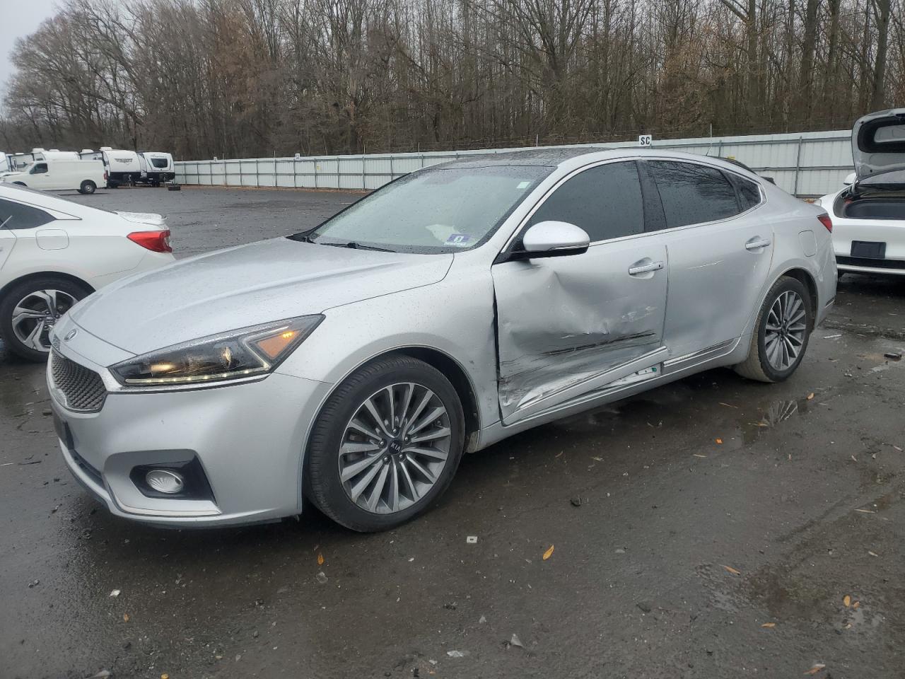 2017 KIA CADENZA