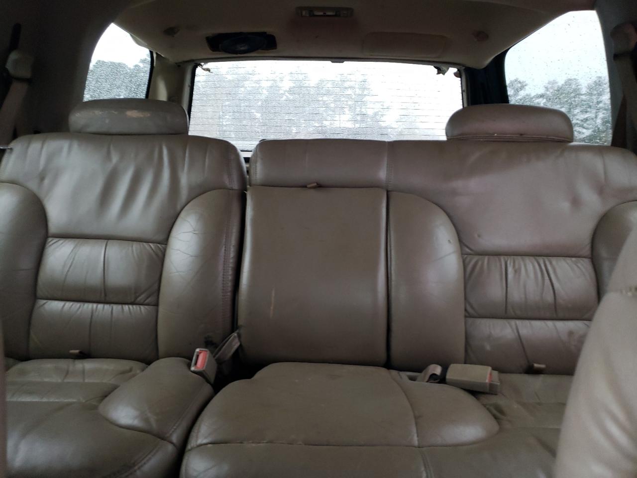 1999 Chevrolet Tahoe - Image 10