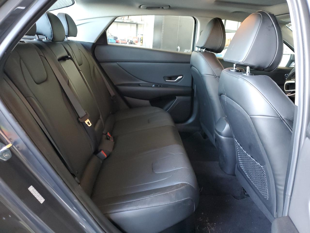 2023 Hyundai Elantra - Image 11