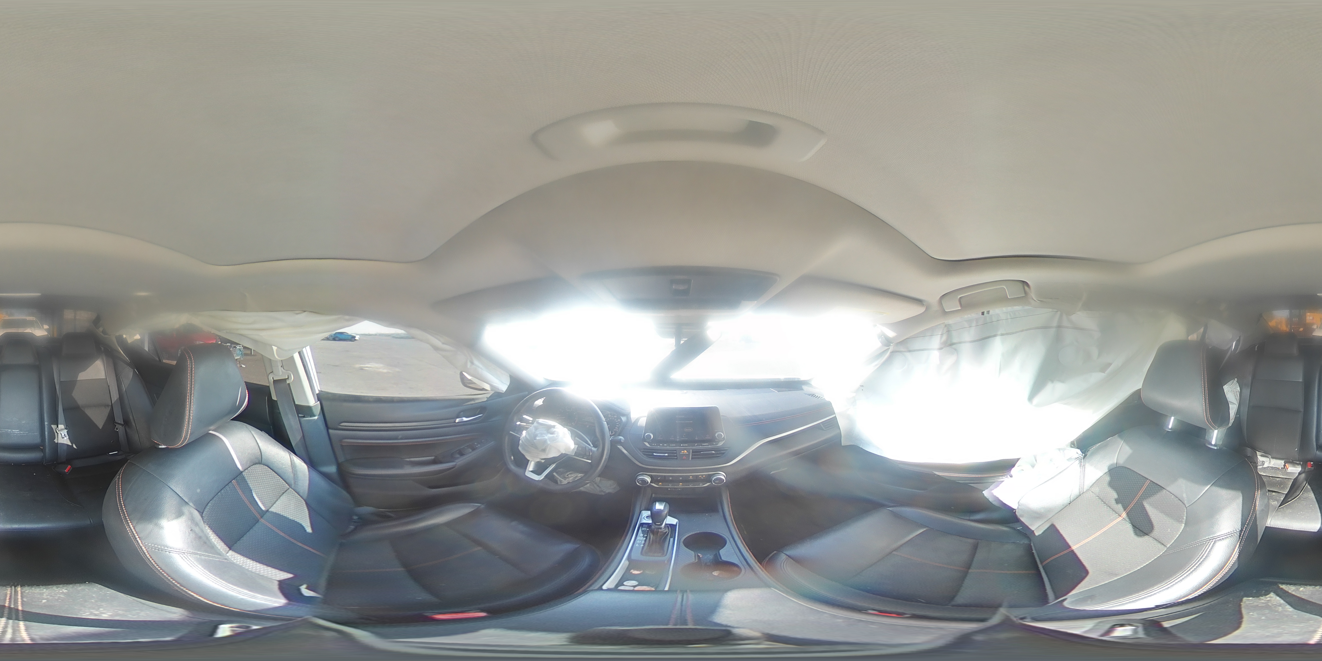 2020 Nissan Altima - Image 12