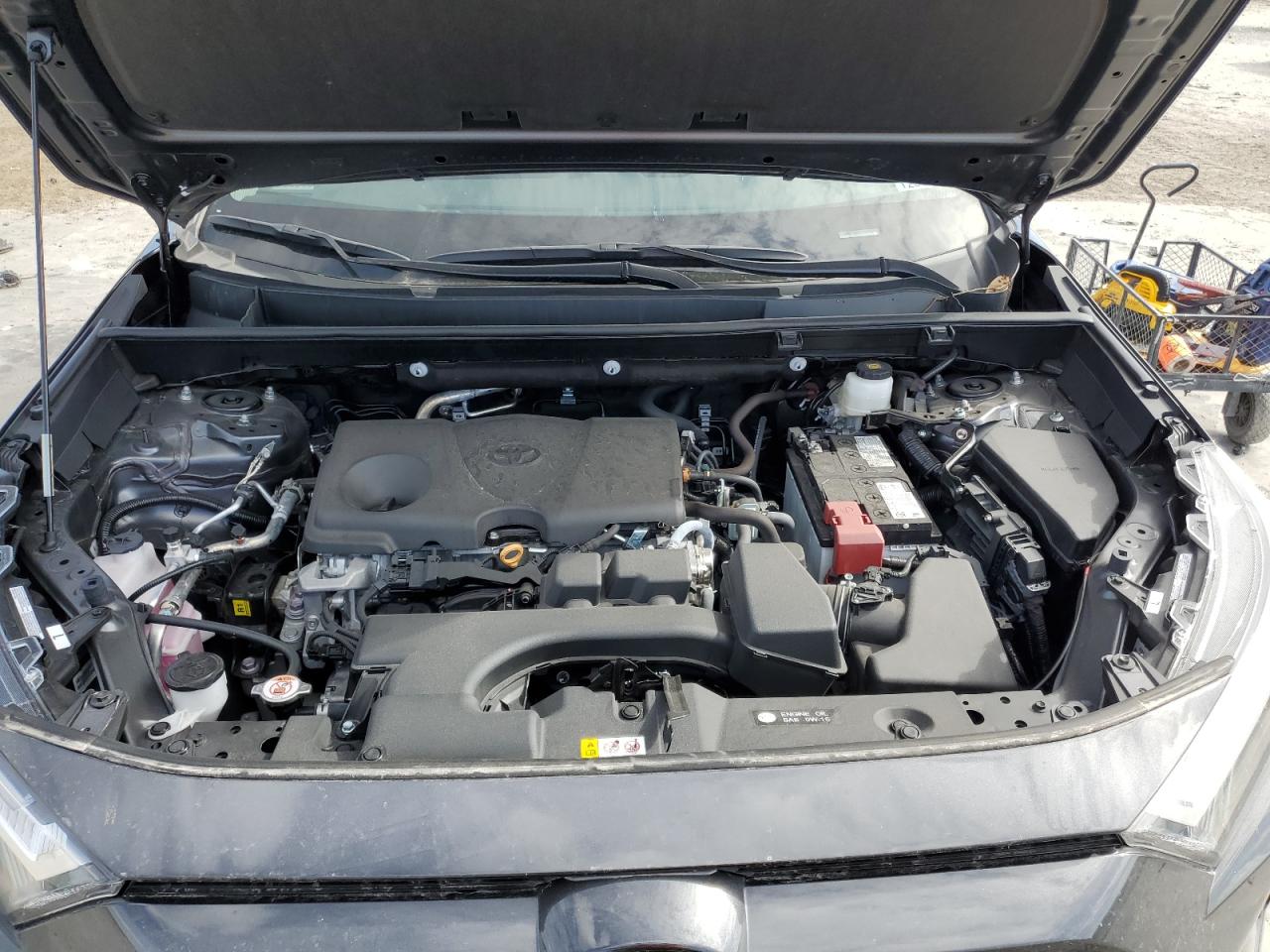 2024 Toyota RAV 4 - Image 11