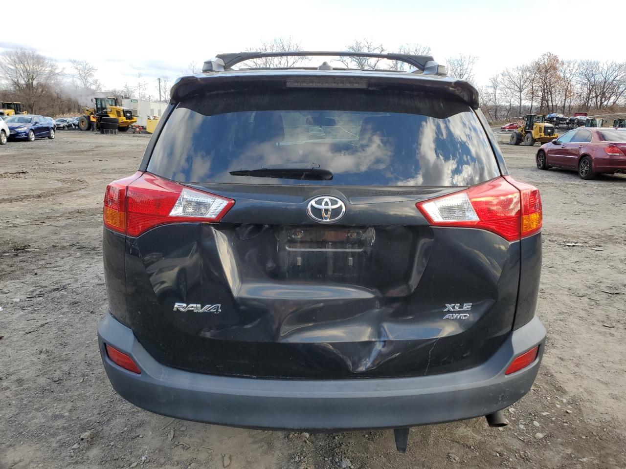 2015 Toyota RAV 4 - Image 6
