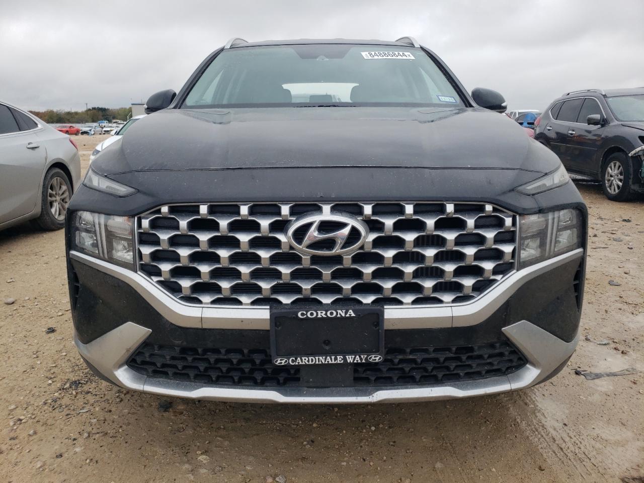 2022 Hyundai Santa Fe - Image 5