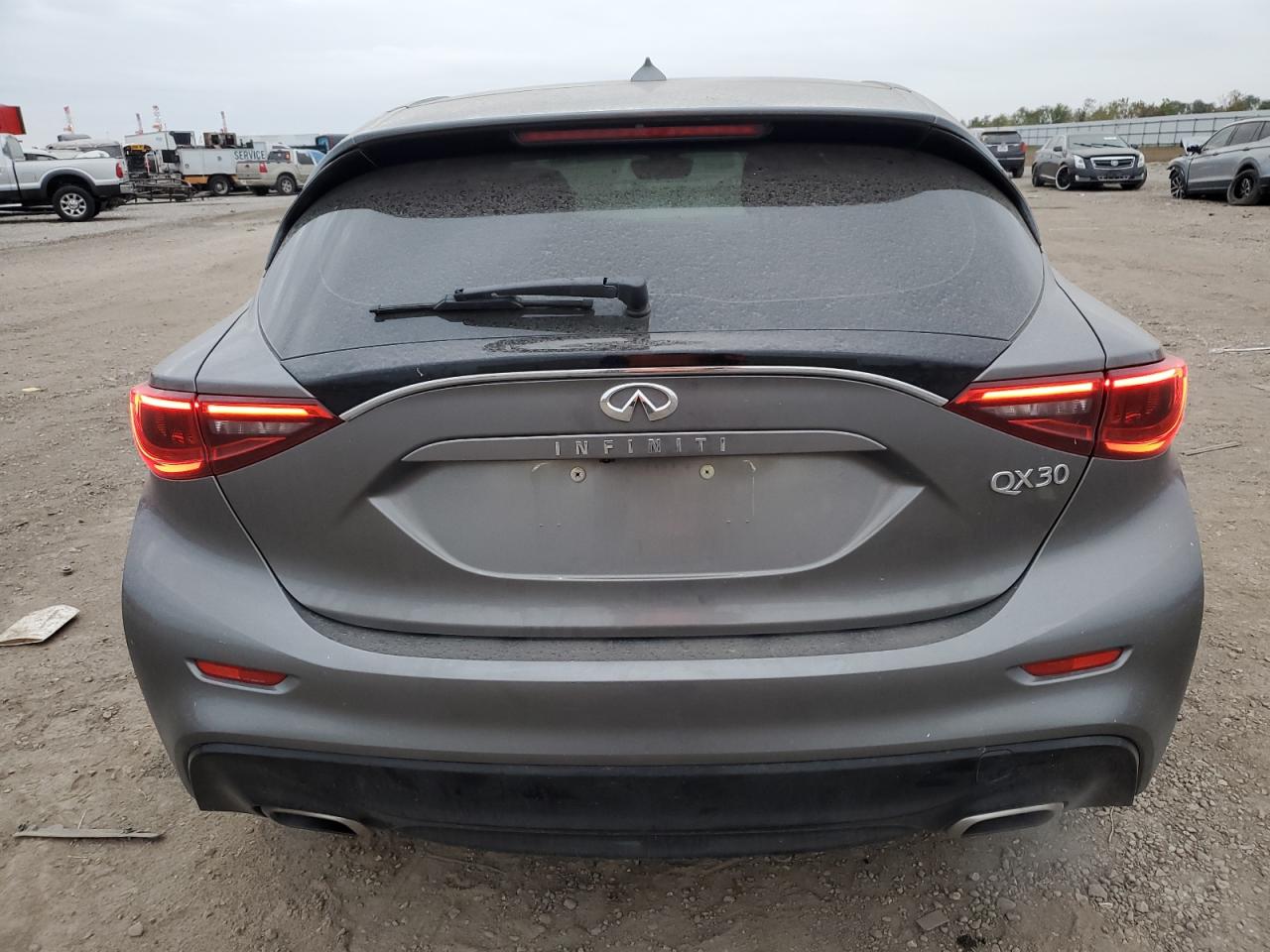 2018 Infiniti QX30 - Image 6