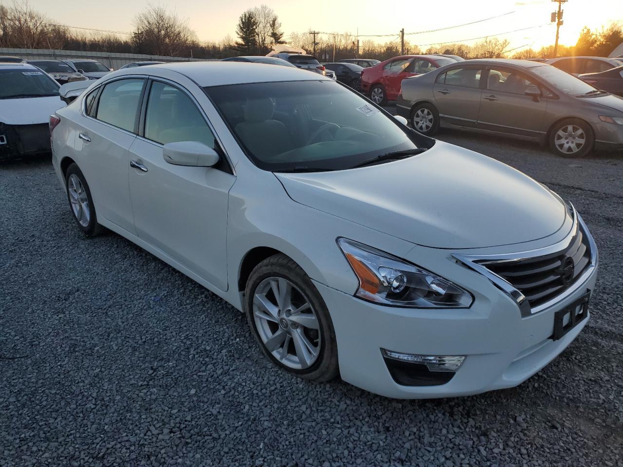 2013 Nissan Altima - Image 4
