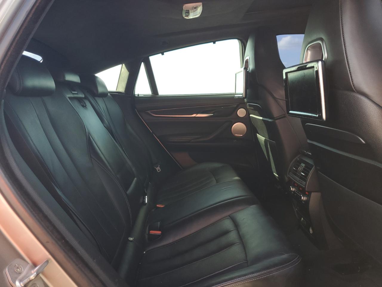 2015 BMW X6 - Image 11