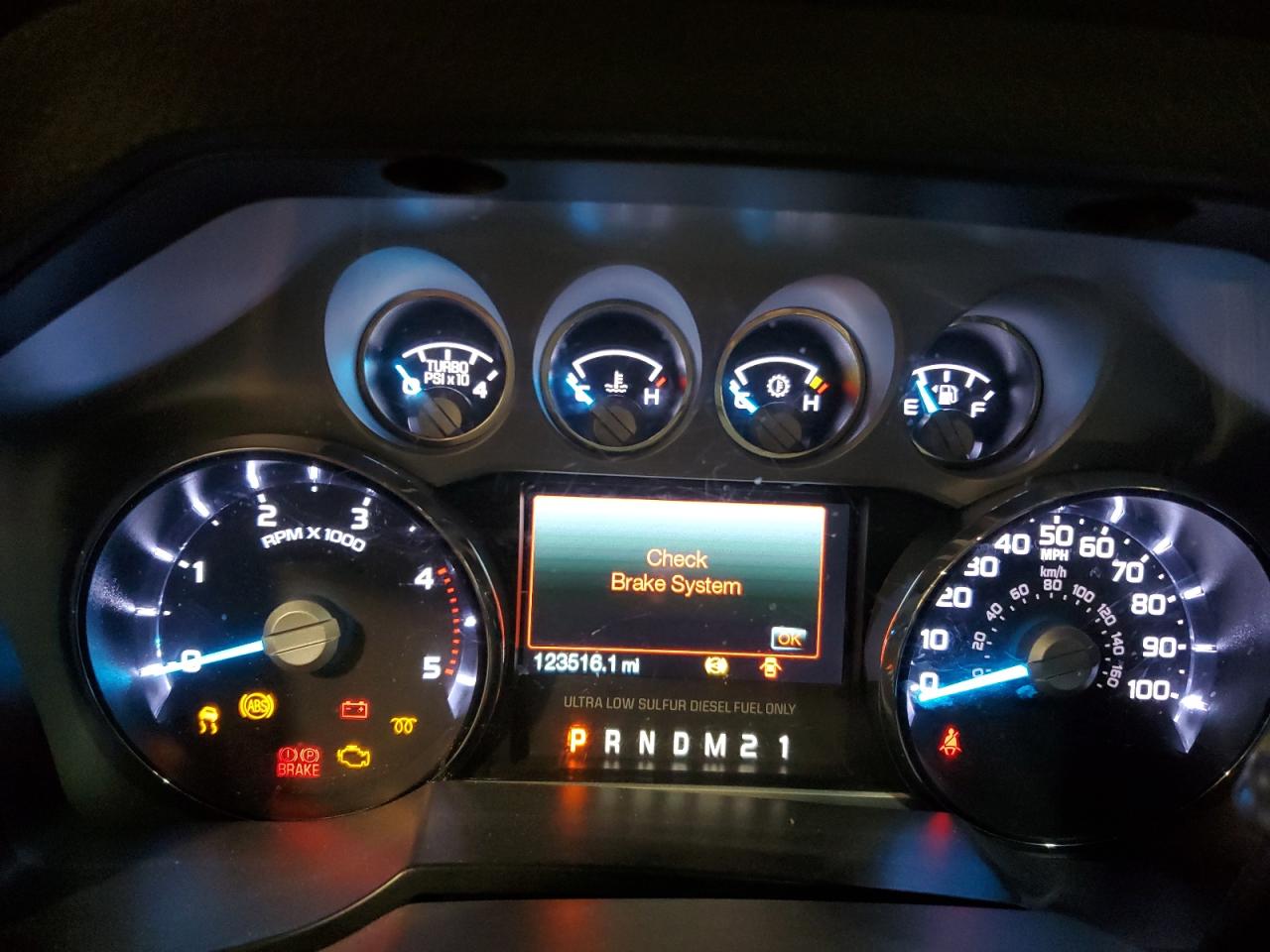 2016 Ford F250 - Image 9