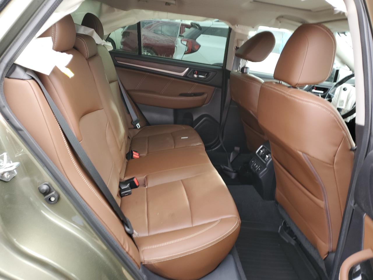 2019 Subaru Outback - Image 11