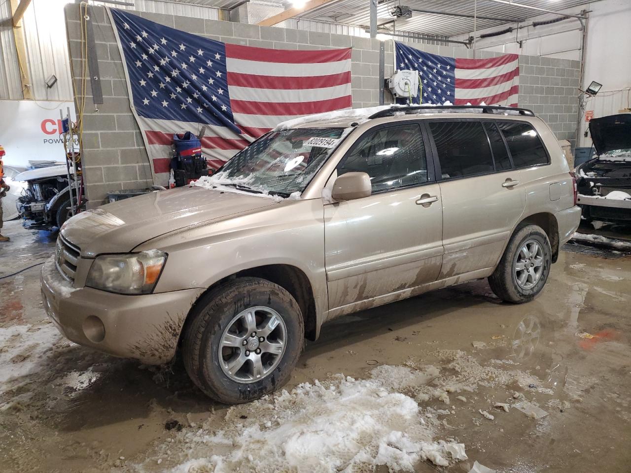 2004 Toyota Highlander - Image 1