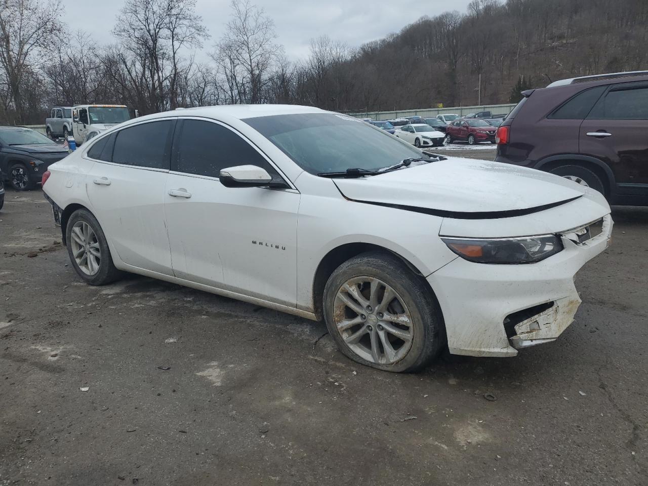2016 Chevrolet Malibu - Image 4