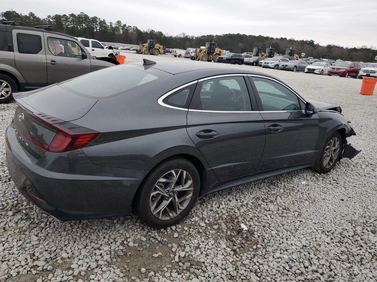 2023 Hyundai Sonata - Image 3