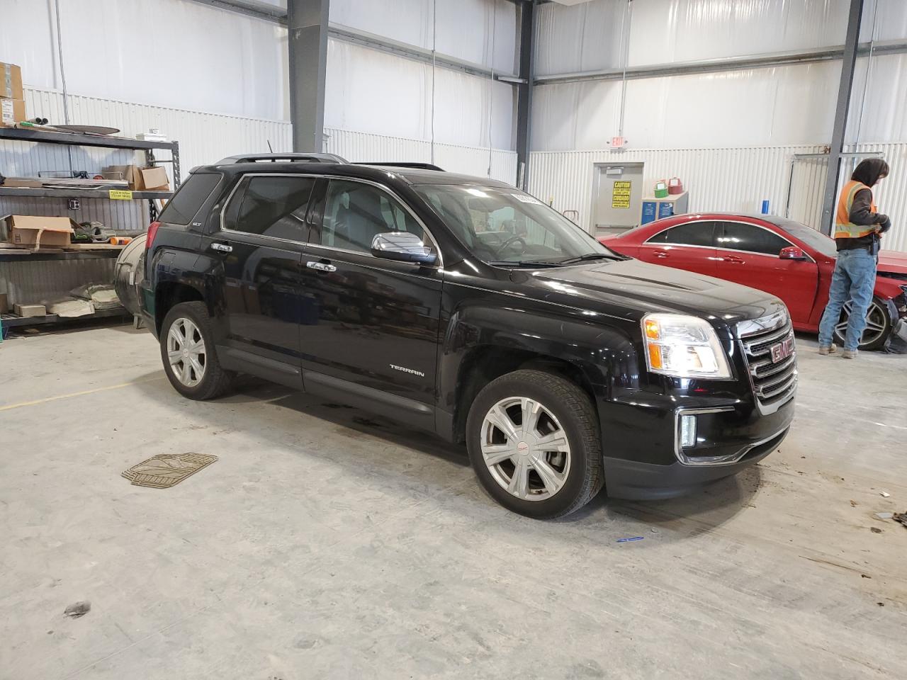 2017 GMC Terrain - Image 4