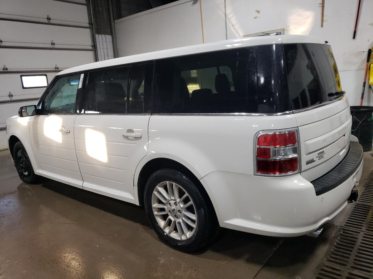 VIN 2FMHK6C80DBD08982 2013 FORD FLEX no.2