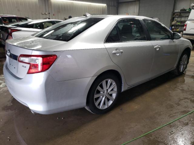  TOYOTA CAMRY 2014 Серебристый